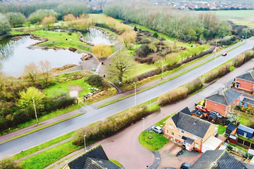 Property photo 3 of 18