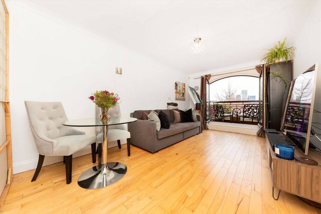 Property photo 2 of 5