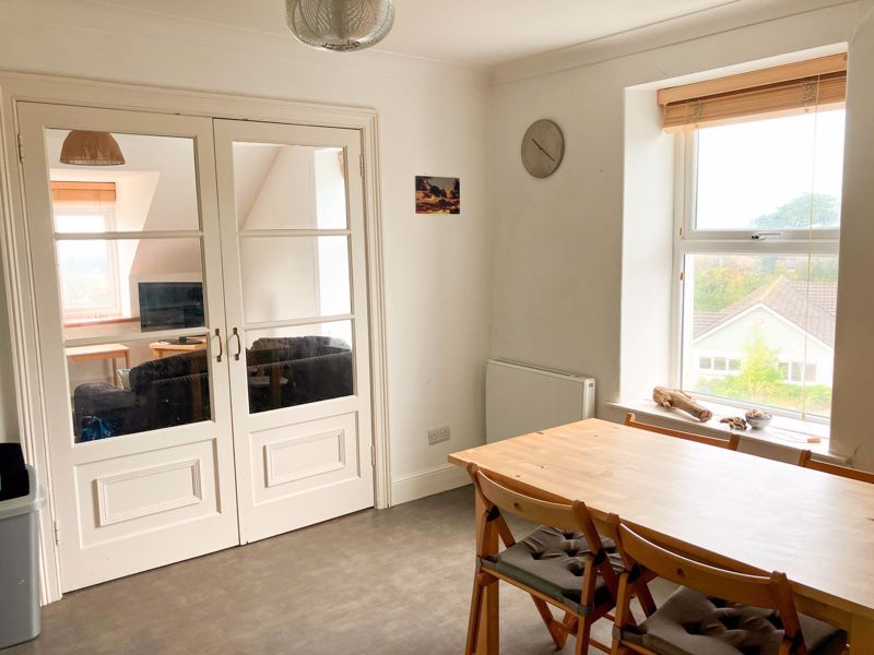 Property photo 3 of 11 Photo 4