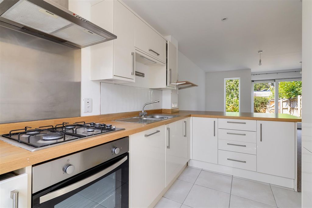 Property photo 2 of 17 Img (5).Jpg