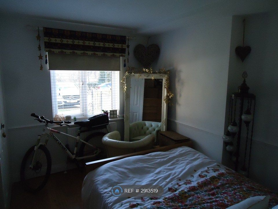 Property photo 3 of 8