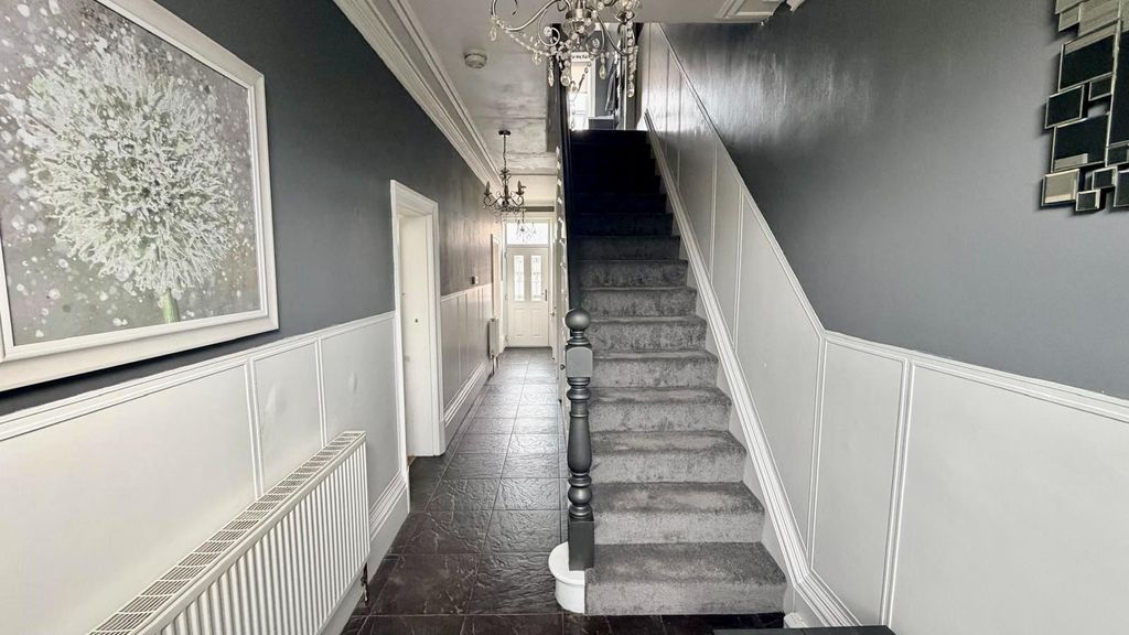 Property photo 2 of 16 96d0076A-037B-4941-B626-1B5E5B36185B.Jpeg