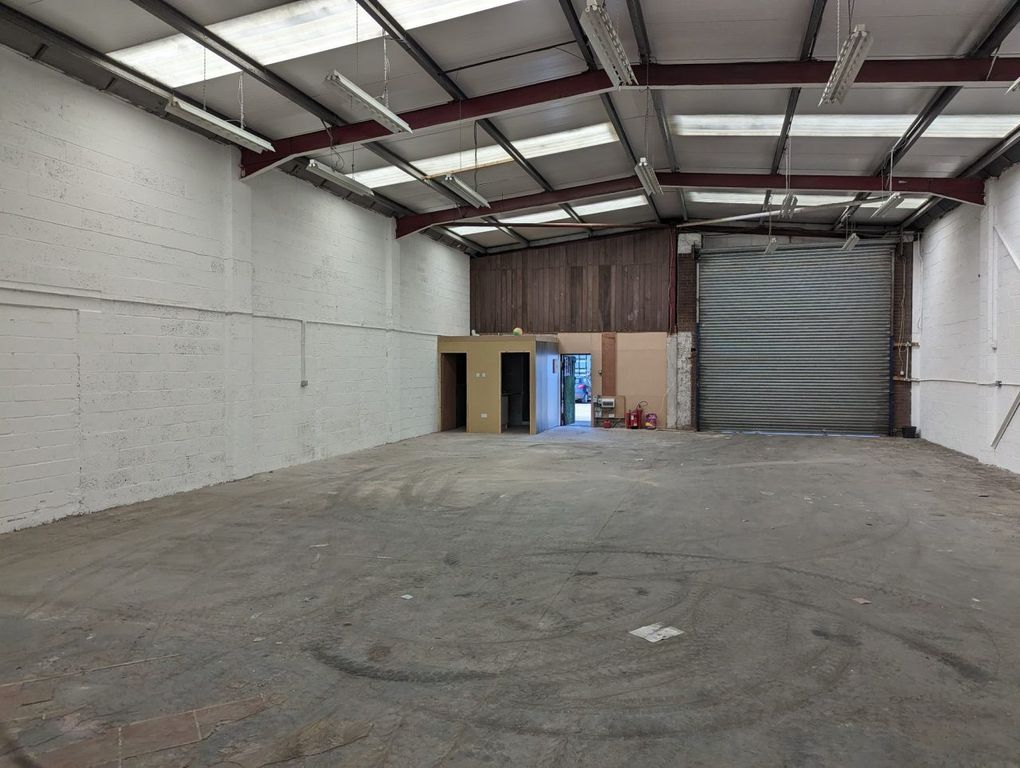 Property photo 3 of 6