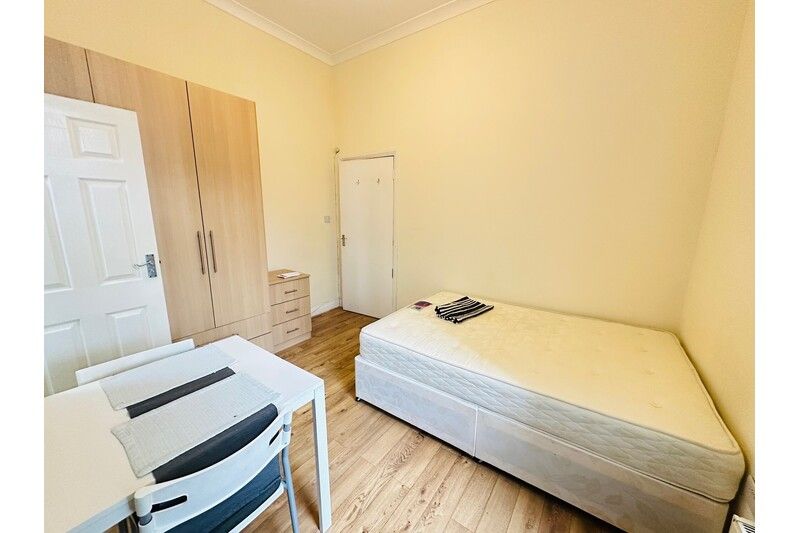 Property photo 3 of 4