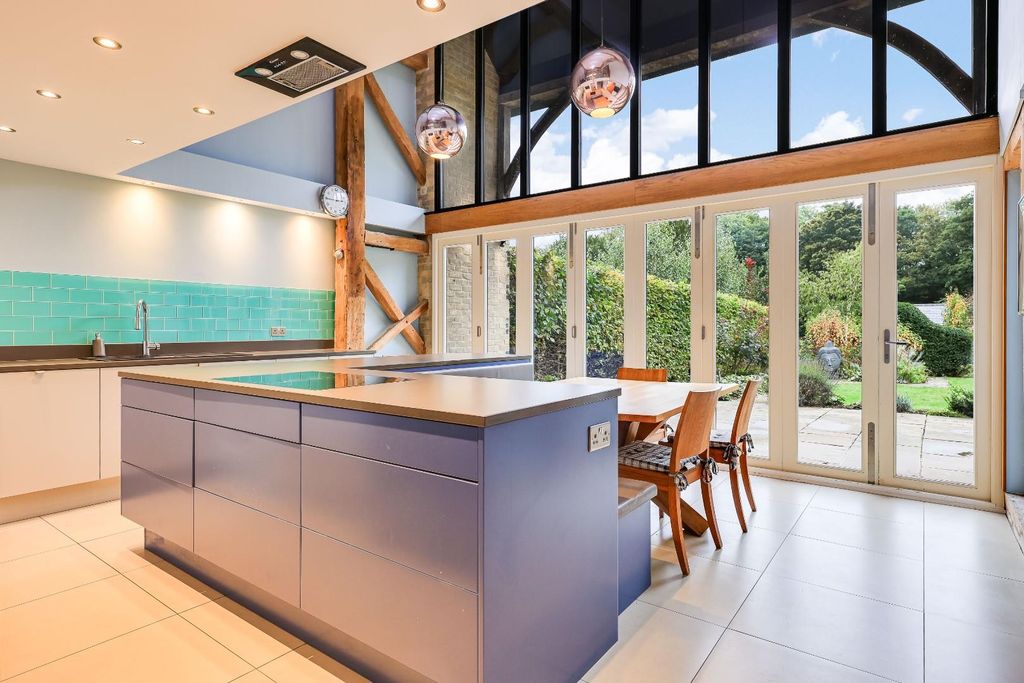 Property photo 2 of 34 Img_1105.Jpg