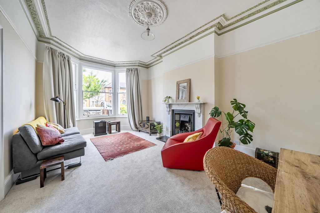 Property photo 2 of 20 1478392-16-6A3157...