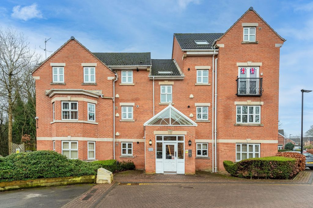 Property photo 1 of 18