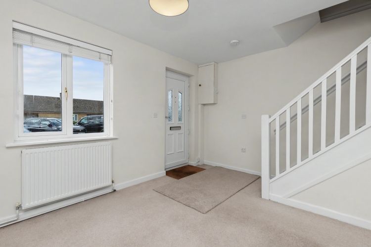 Property photo 3 of 9 335241