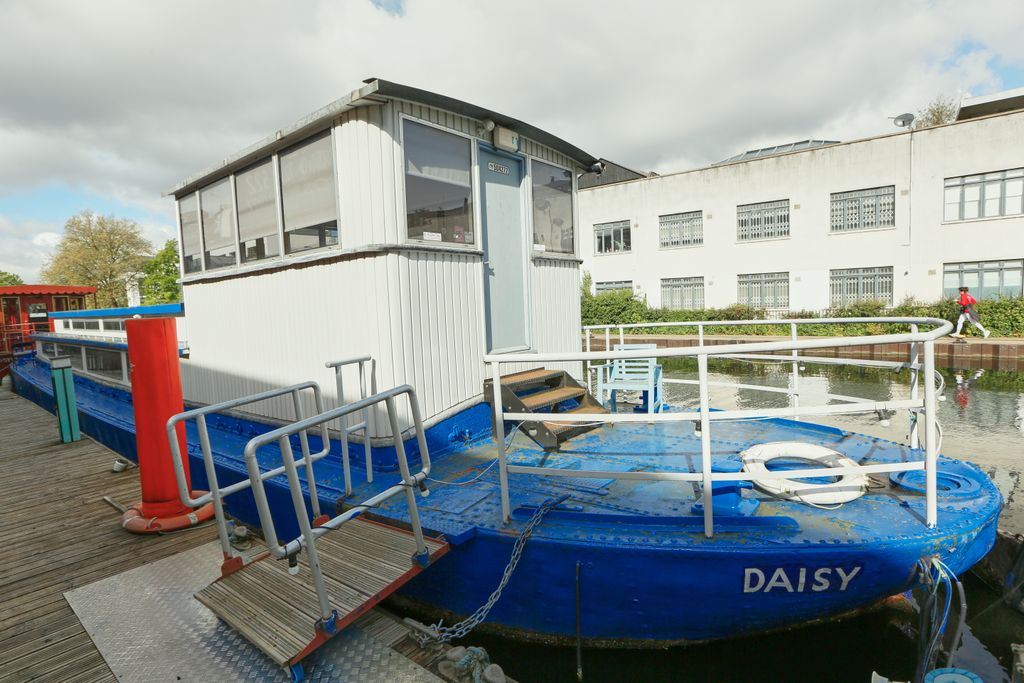 Property photo 1 of 4