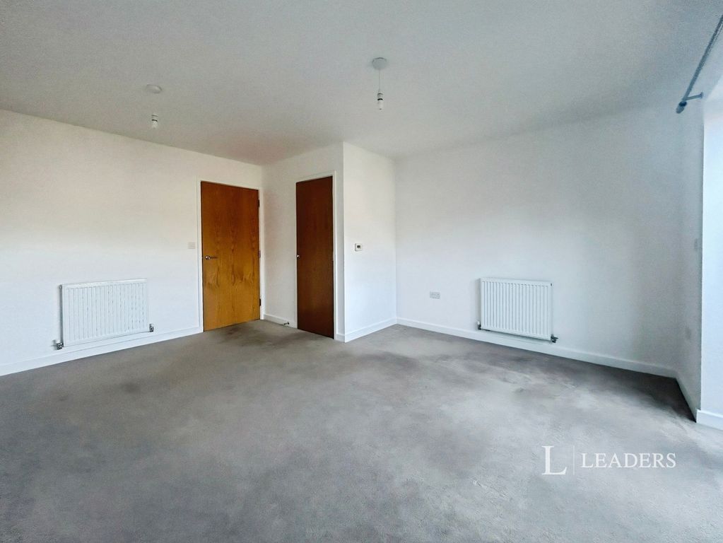 Property photo 3 of 17 Pbox-Img.Jpeg