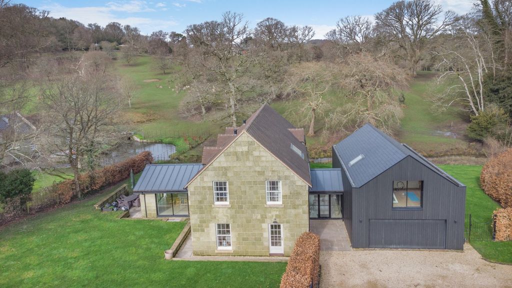 Property photo 1 of 21 Mill Race House