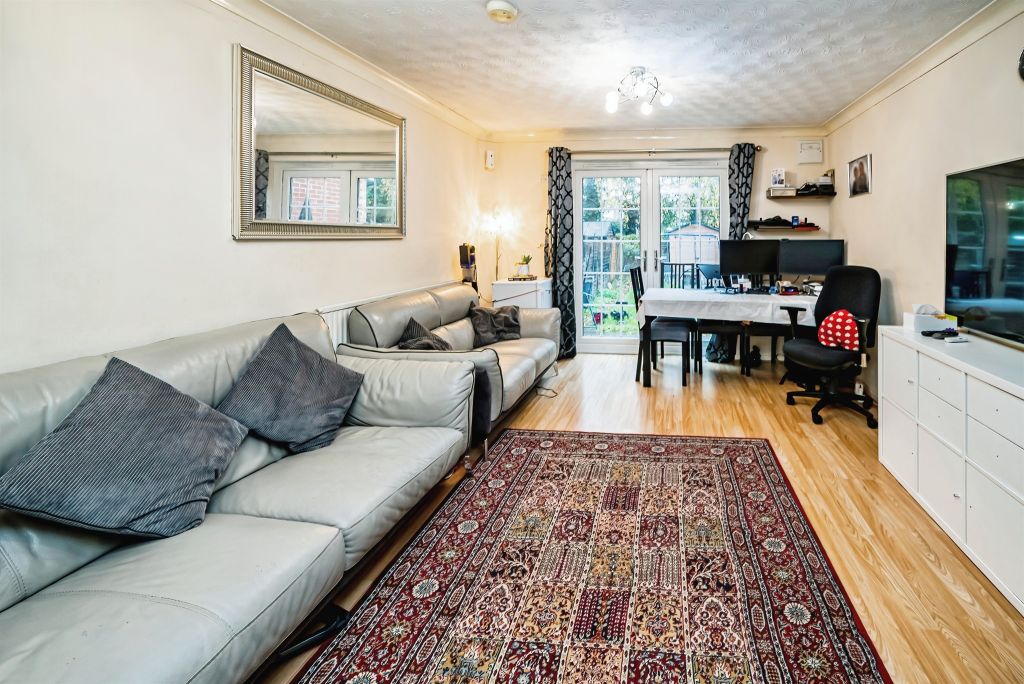 Property photo 3 of 17