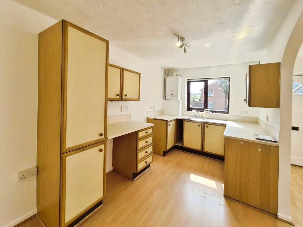 Property photo 2 of 11