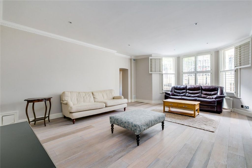 Property photo 3 of 6