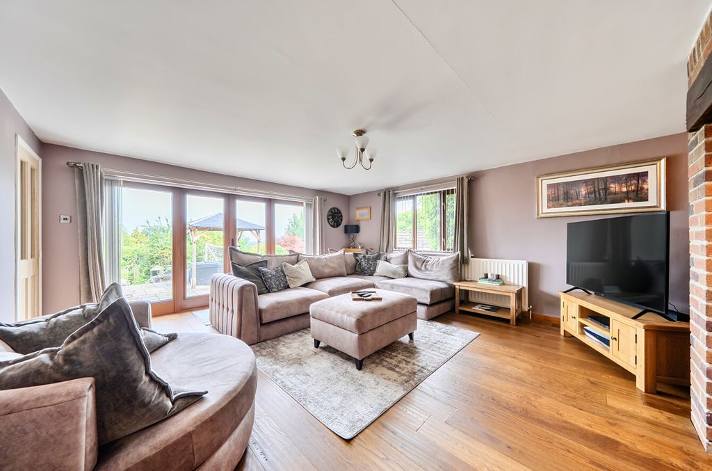 Property photo 2 of 25 -6A3A89Bcd2Dbd-l-1479412-16-6A396F6Da99Be