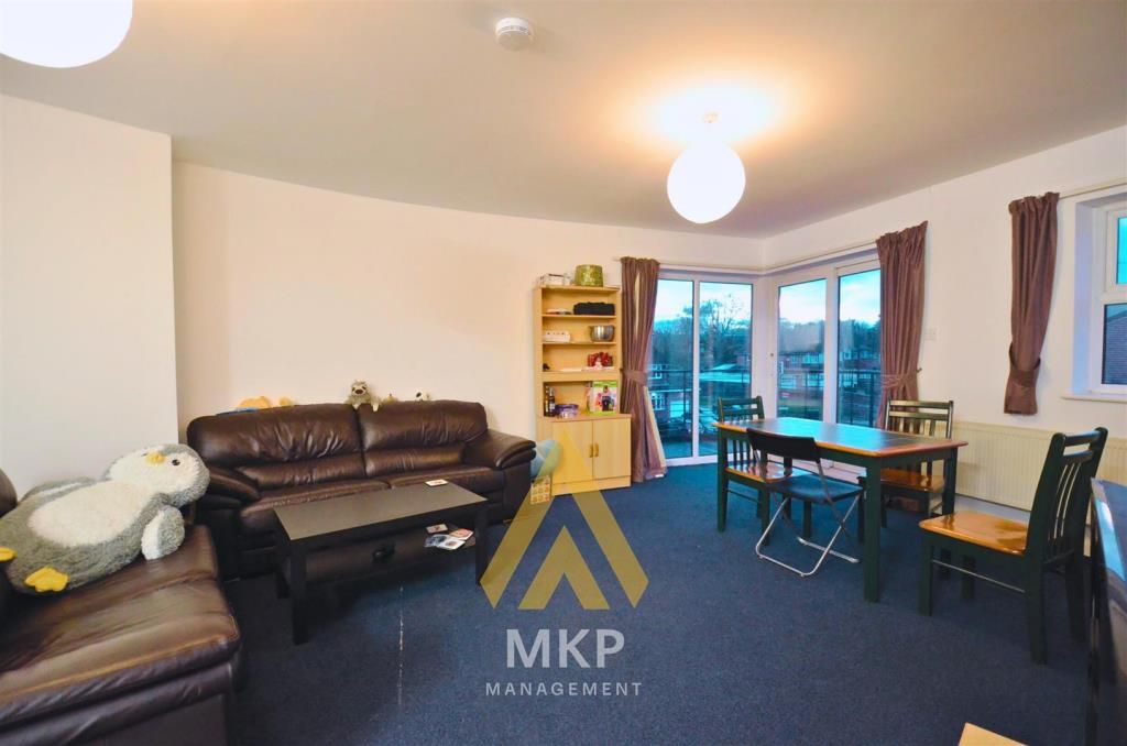 Property photo 1 of 11 0c84d03B1Fedaa92Fd9Bdbd10Fb926cc.Png