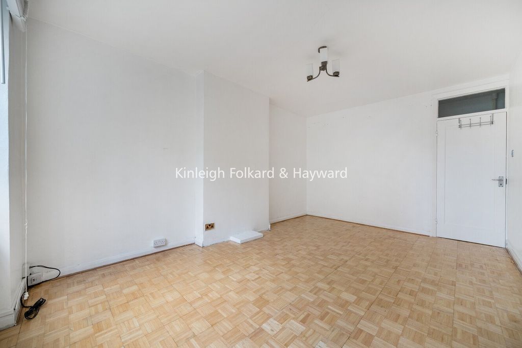 Property photo 3 of 8 Picture No. 04