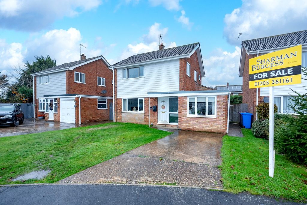 Property photo 1 of 18