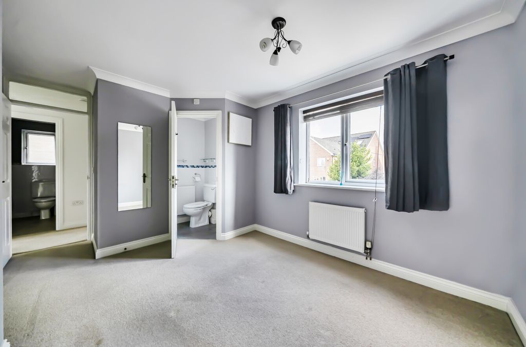 Property photo 3 of 38 147746416