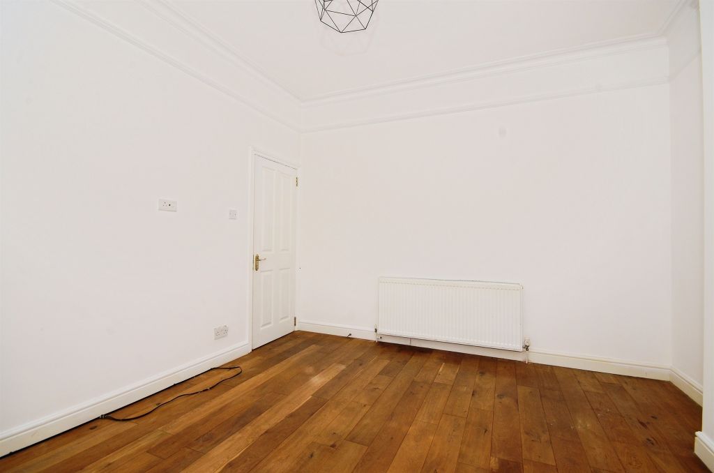 Property photo 3 of 14 Image