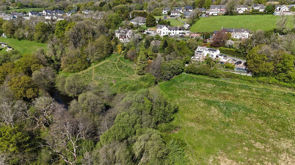 Property photo 3 of 27