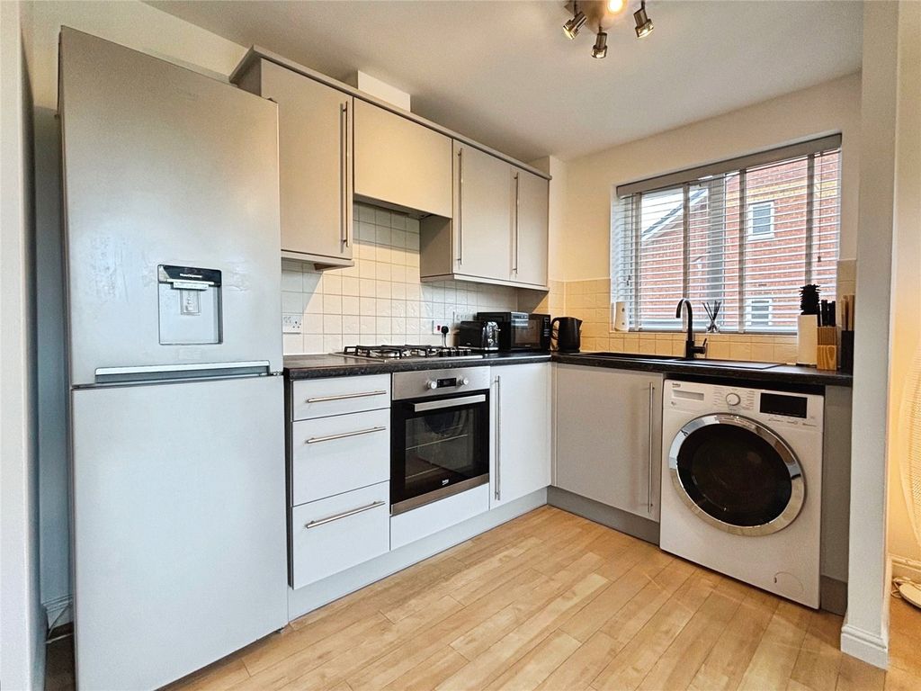 Property photo 3 of 11 Picture No. 10