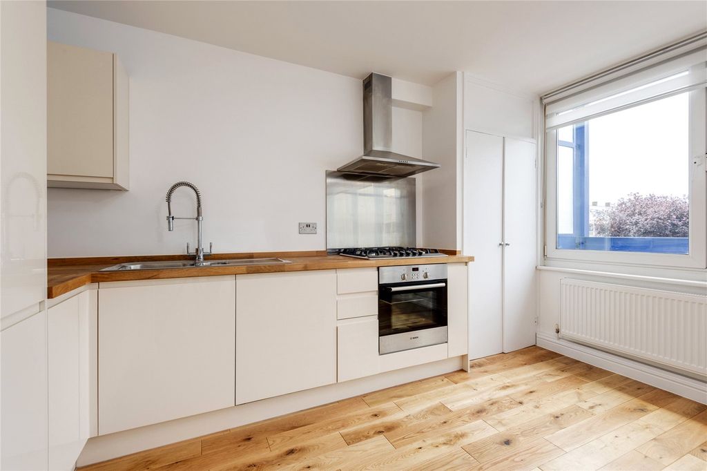 Property photo 2 of 10 Picture No. 03