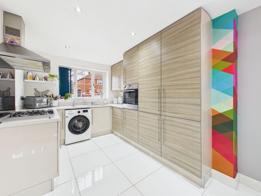 Property photo 3 of 24