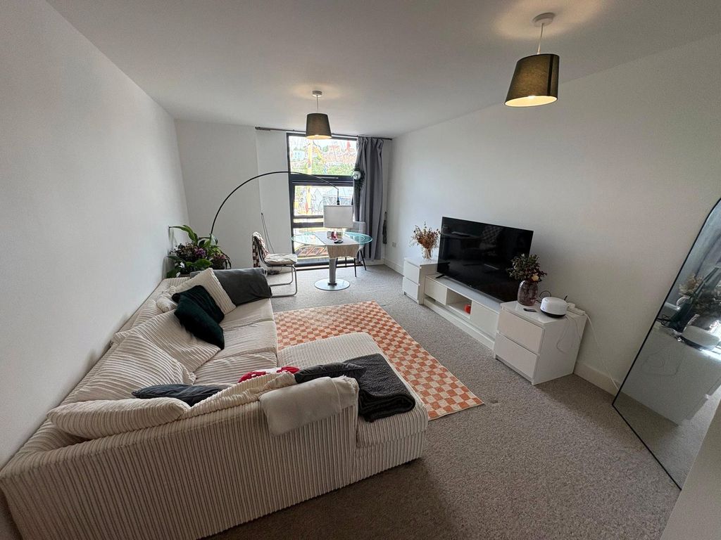 Property photo 3 of 11 Picture No. 08