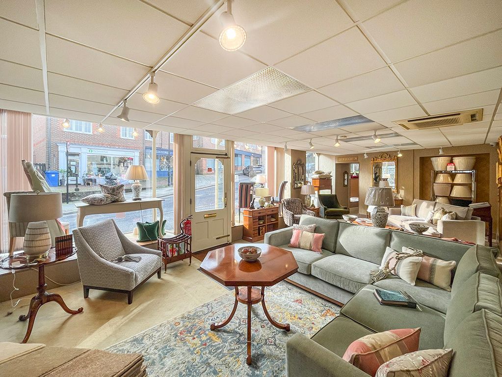 Property photo 2 of 12