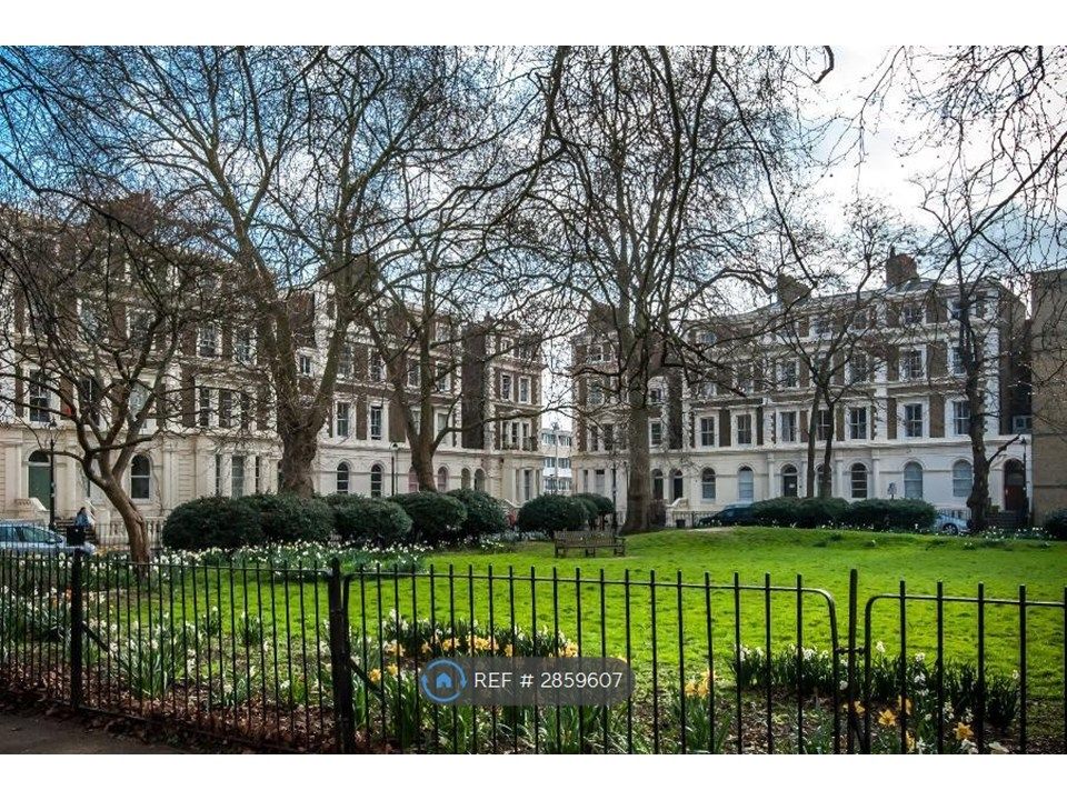 Property photo 1 of 16 Albert Square