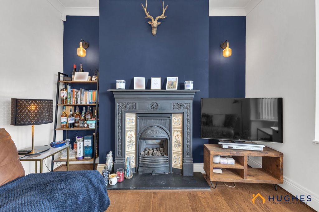 Property photo 3 of 31