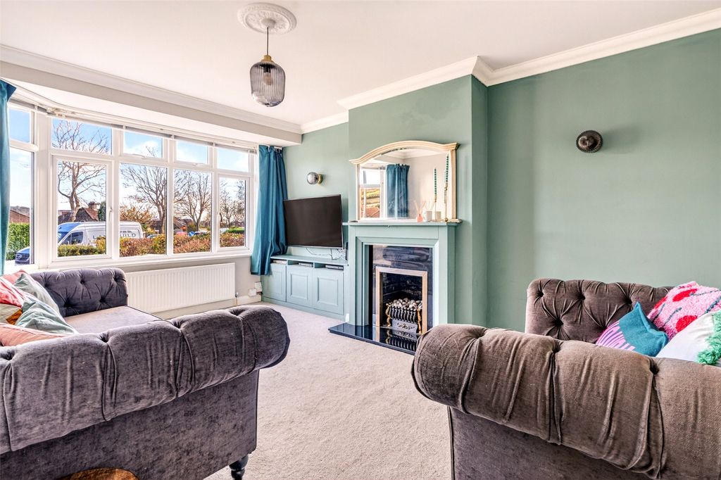 Property photo 3 of 19 Picture No. 35