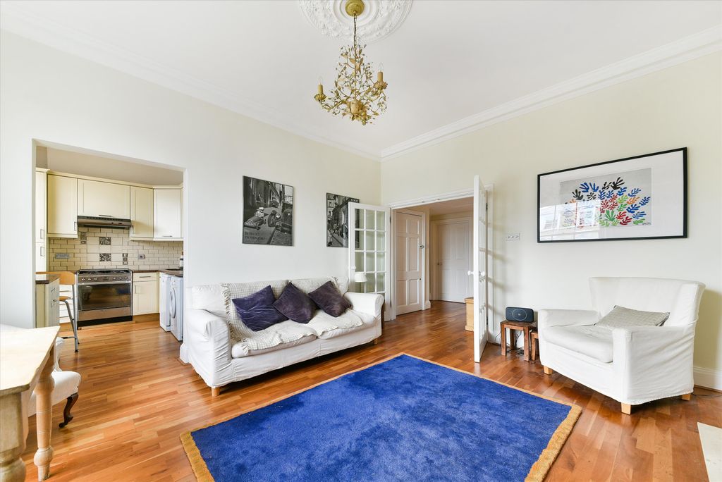 Property photo 3 of 11 Image