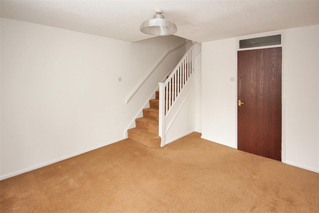 Property photo 3 of 11 Lounge 1.Jpg