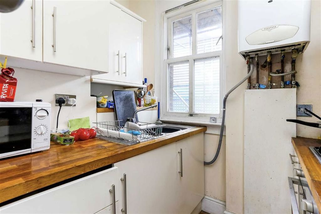 Property photo 3 of 5