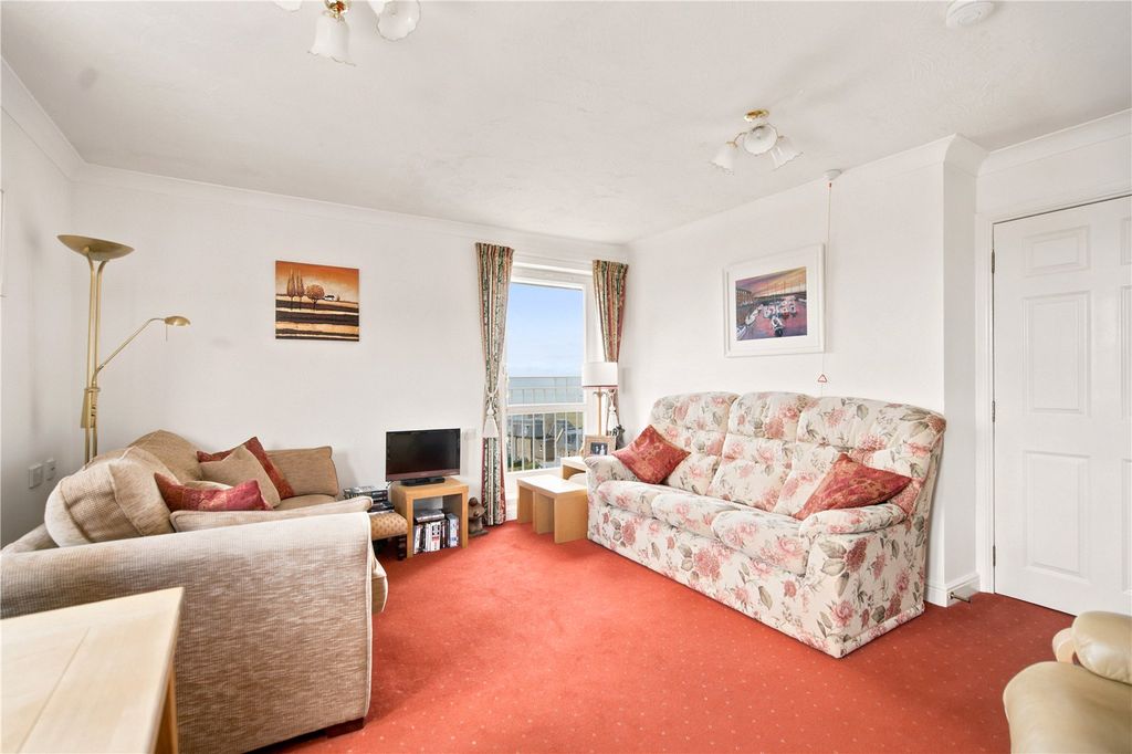 Property photo 3 of 17 Craigleith View
