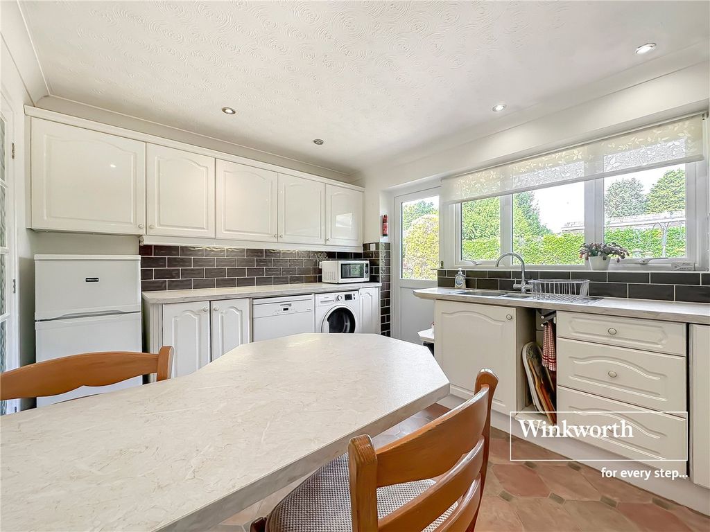 Property photo 3 of 15 Picture No. 20