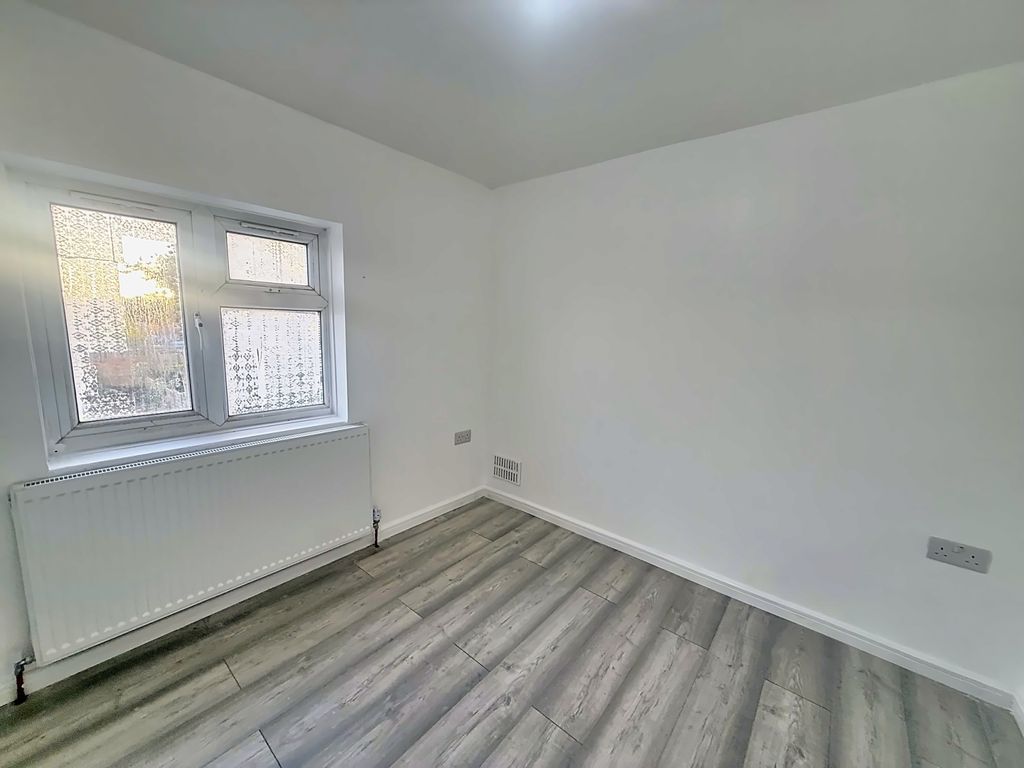 Property photo 2 of 3 Gallery