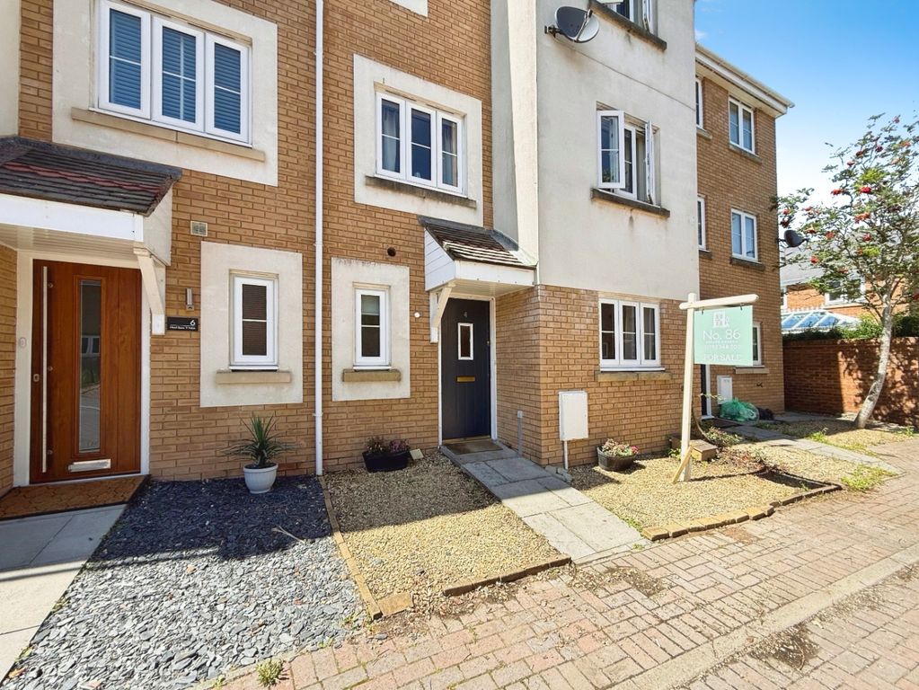 Property photo 2 of 38 4331475