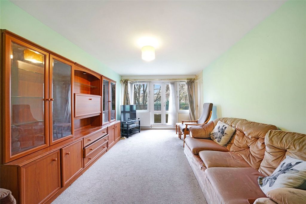 Property photo 2 of 15 Picture No. 16