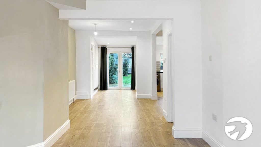 Property photo 3 of 13 Picture No. 16