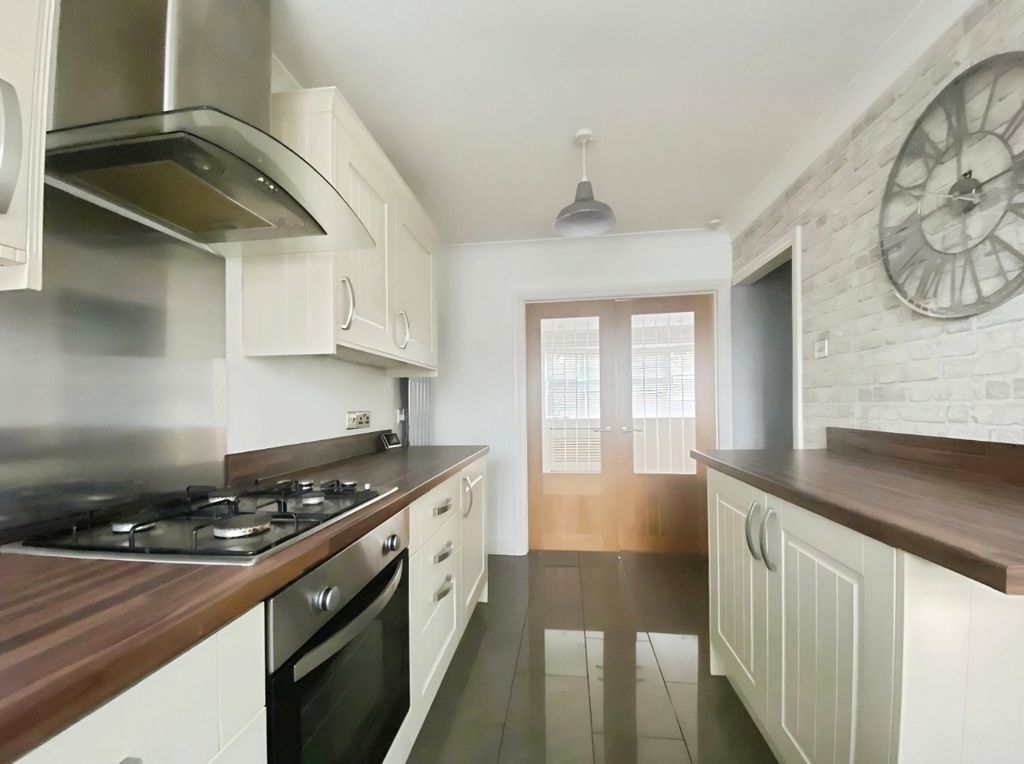 Property photo 3 of 24 5243282