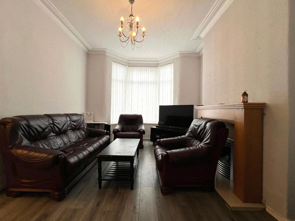 Property photo 2 of 8 Picture No. 07