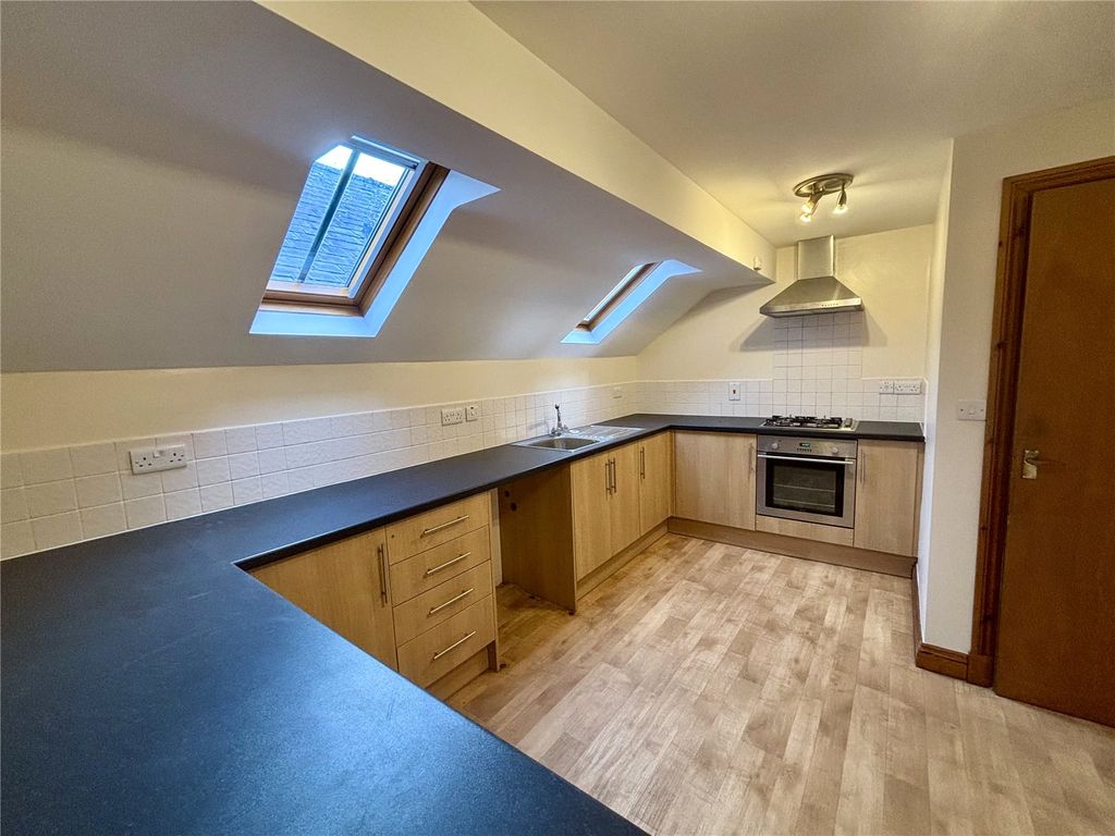 Property photo 3 of 6 Picture No. 11