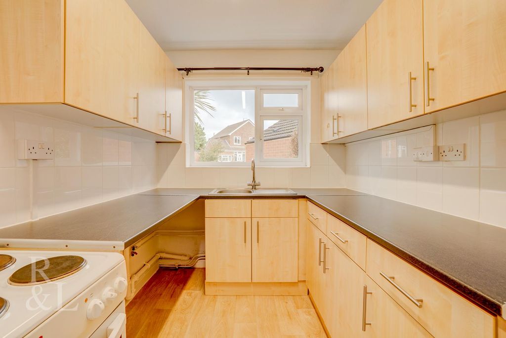 Property photo 3 of 12 Batched  (2).Jpg