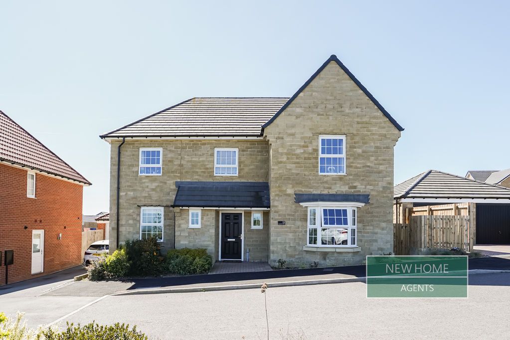 Property photo 1 of 44 Photo 8