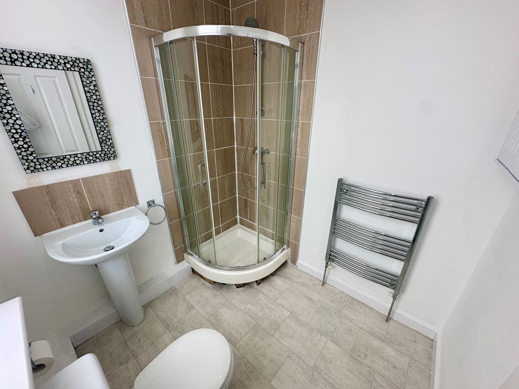 Property photo 1 of 3