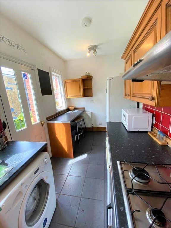 Property photo 2 of 9