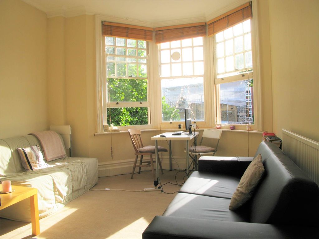 Property photo 2 of 6